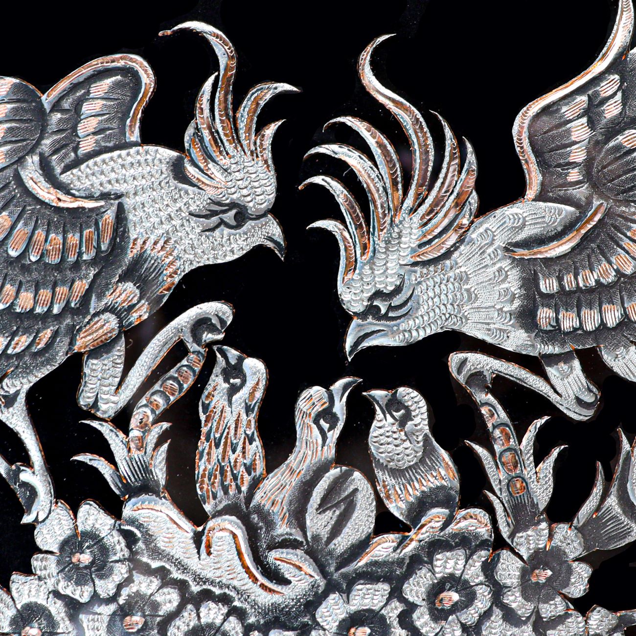 Graviertes Messingpaneel mit Vogel- und Blumenmotiv in Khatamkari-Rahmen