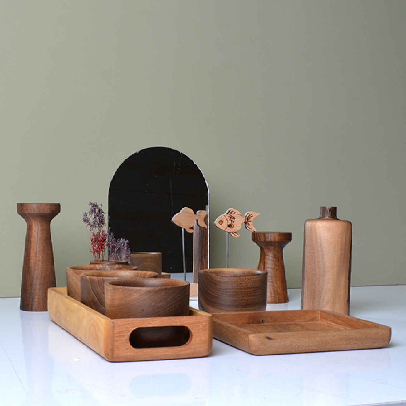Holz-Haft-Seen-Set mit wunderschöner Schnitzerei (12-teilig)