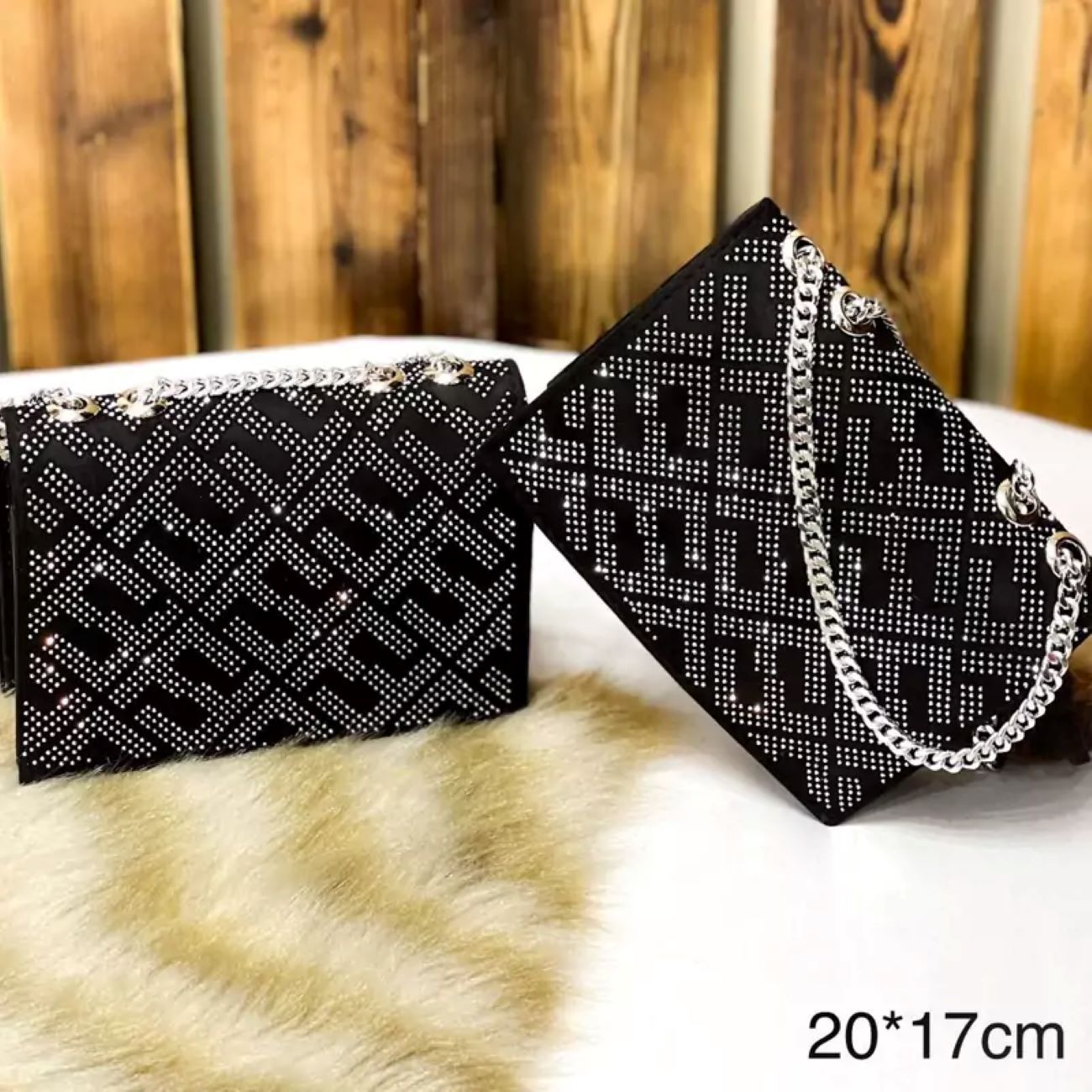 Stilvolle Tasche mit Kette & Edelstein-Details – Elegantes Design