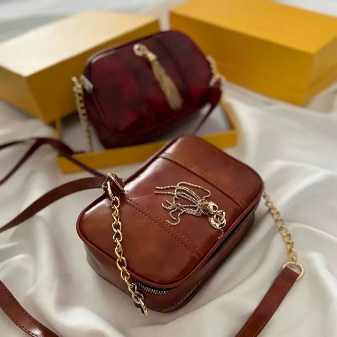 Modische Leder-Crossbody-Tasche mit Kette – Mühelose Eleganz