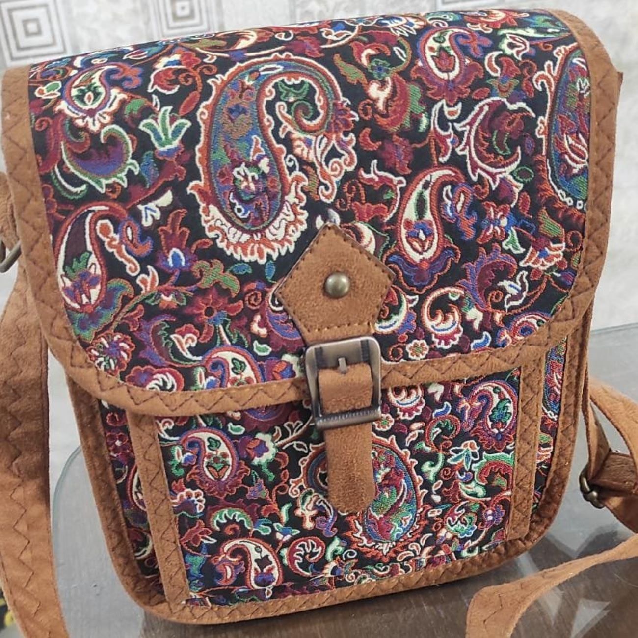 Brauner Leder- und Canvas-Rucksack für Damen – Modell Nina