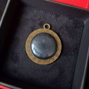 Handwerks-Bronze Halskette mit Harzstein