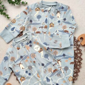 Baby Langarm-Strampler mit Naturmuster