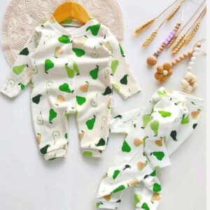 Baby Langarm-Strampler mit Birnenmuster