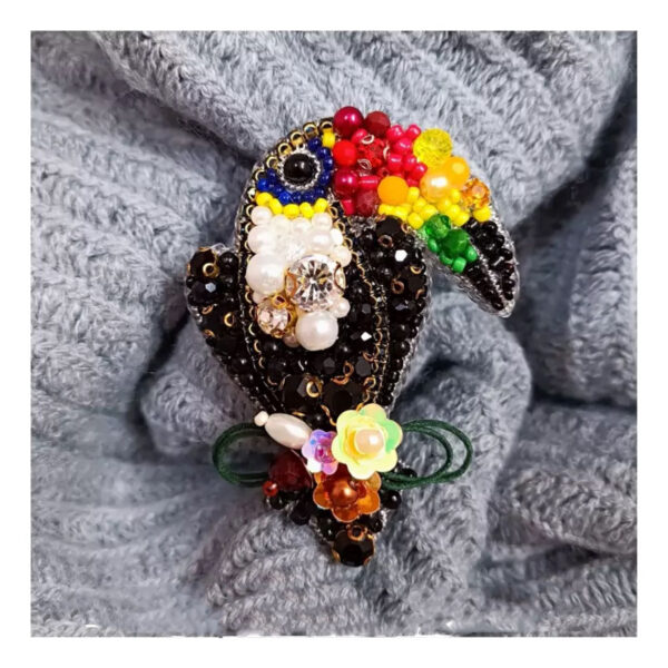 Schöne Papageien-Design Juwelen-bestickte Brosche, handgefertigt