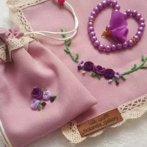 Besticktes Gebetsteppich-Set mit Turbah und Gebetsperlen