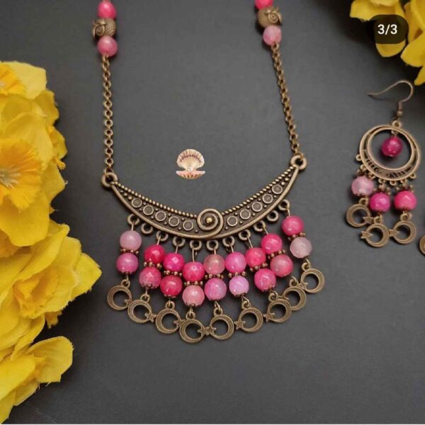 Bronze-Ohrring-Set mit einzigartigem Design