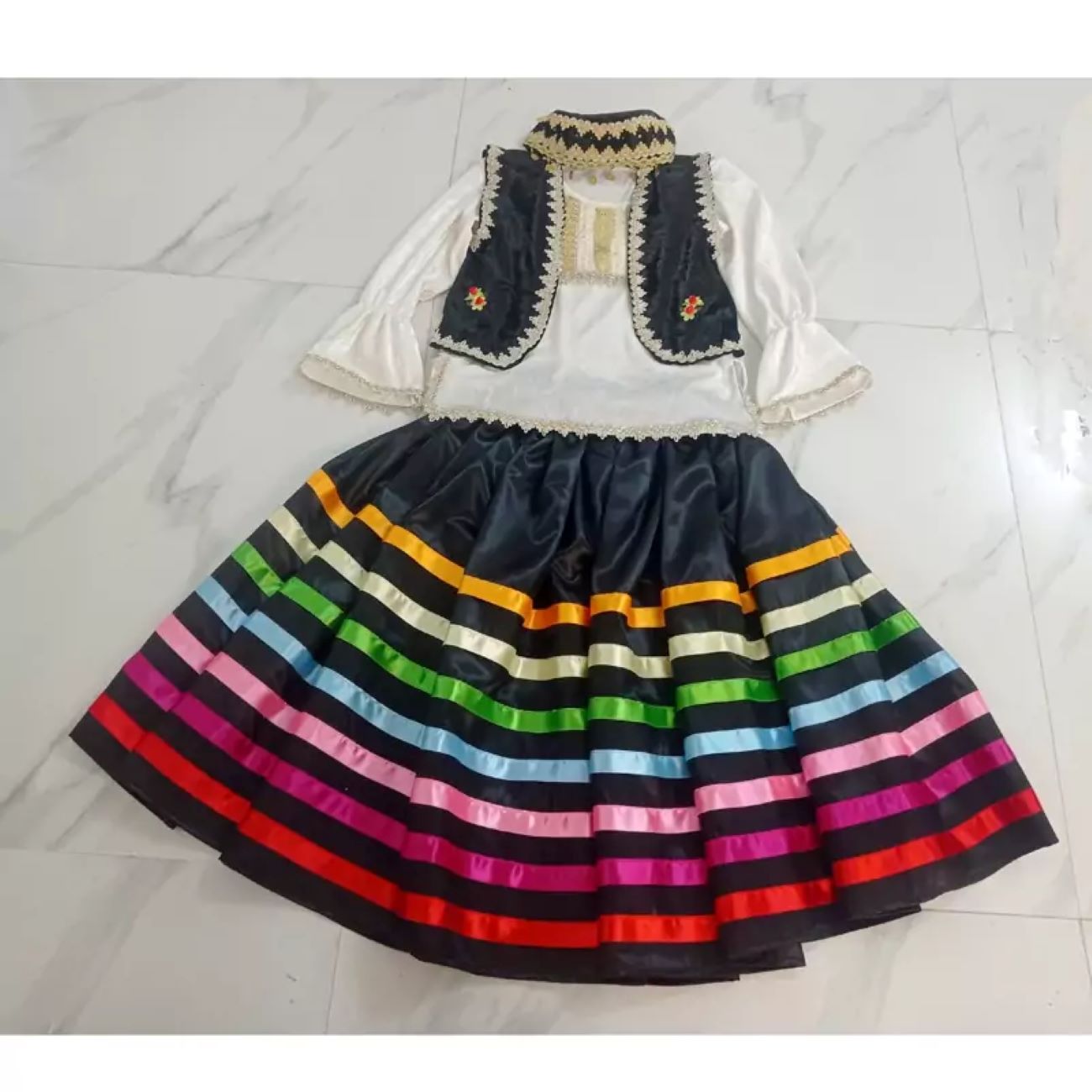Gilaki Traditionelles Bekleidungsset für Mädchen und Jungen, Inklusive Hut