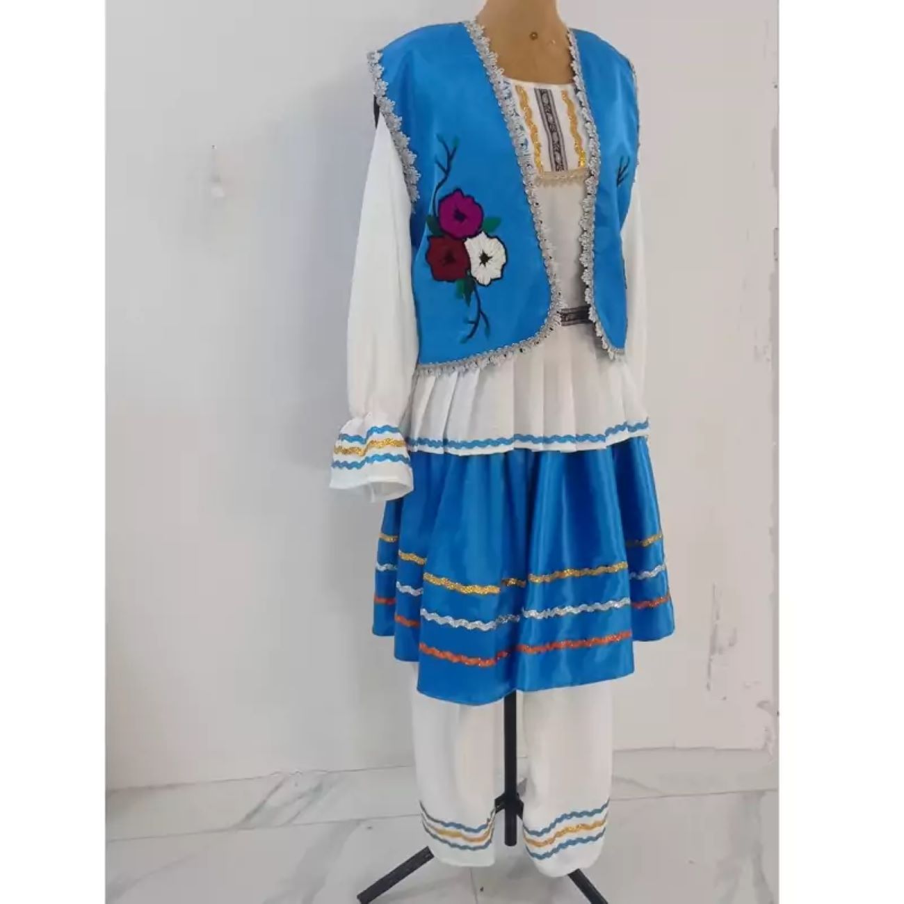 Traditionelles kurdisches Damenkleid Modell Afsoon