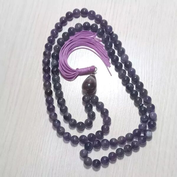 Gebetsperlen aus natürlichem Amethyst, 101 Perlen, 8 mm Größe.