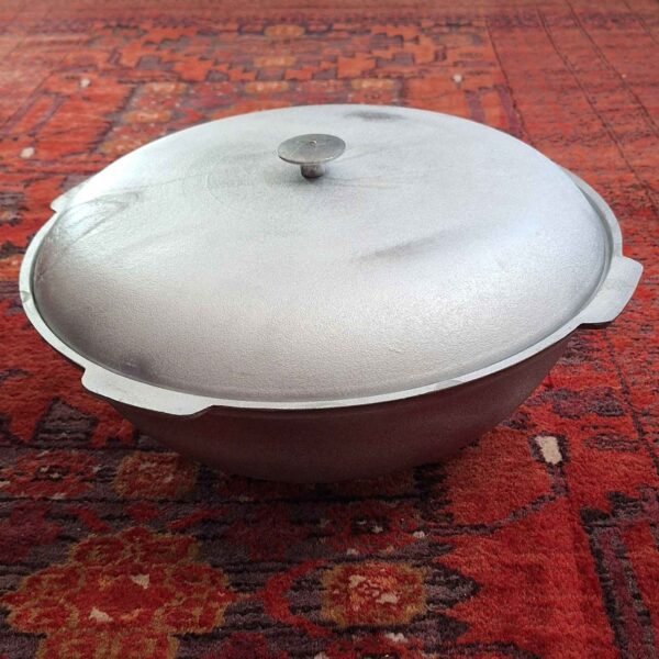Cast-Iron-Kazan-Pot-Suitable-for-Outdoor-Cooking-with-Lid-4