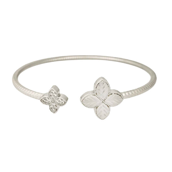 Cuff Bracelet for Modern Women – Stylish, Bold &Timeless Design in Silver (3)