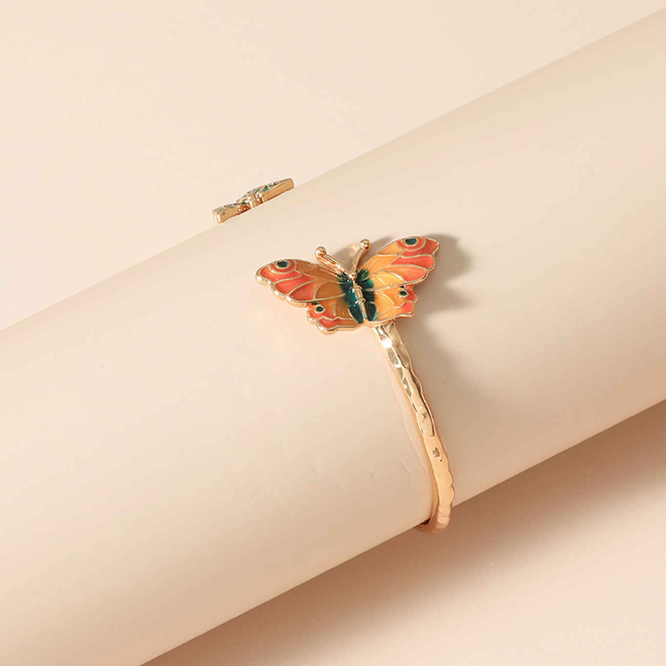 Elegantes Armband für Damen – Must-Have Schmucktrends 2025