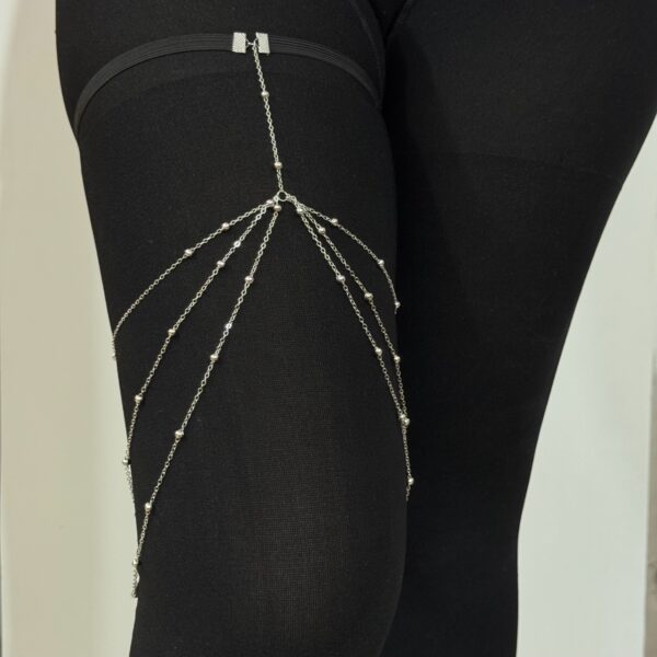 3-Layer-Thigh-Chain-–-Beaded-Leg-Chain-with-Elastic-Fit-2