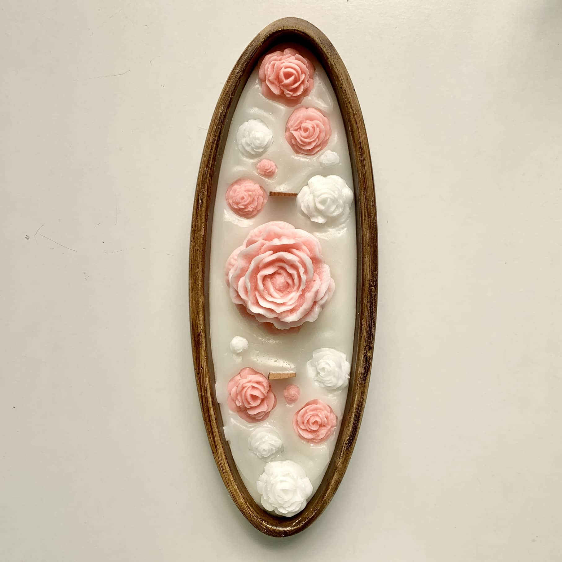 Aromatische Kerze im Holzglas – Perfekt zum Verschenken oder als Wohnaccessoire mit Blumen-Design