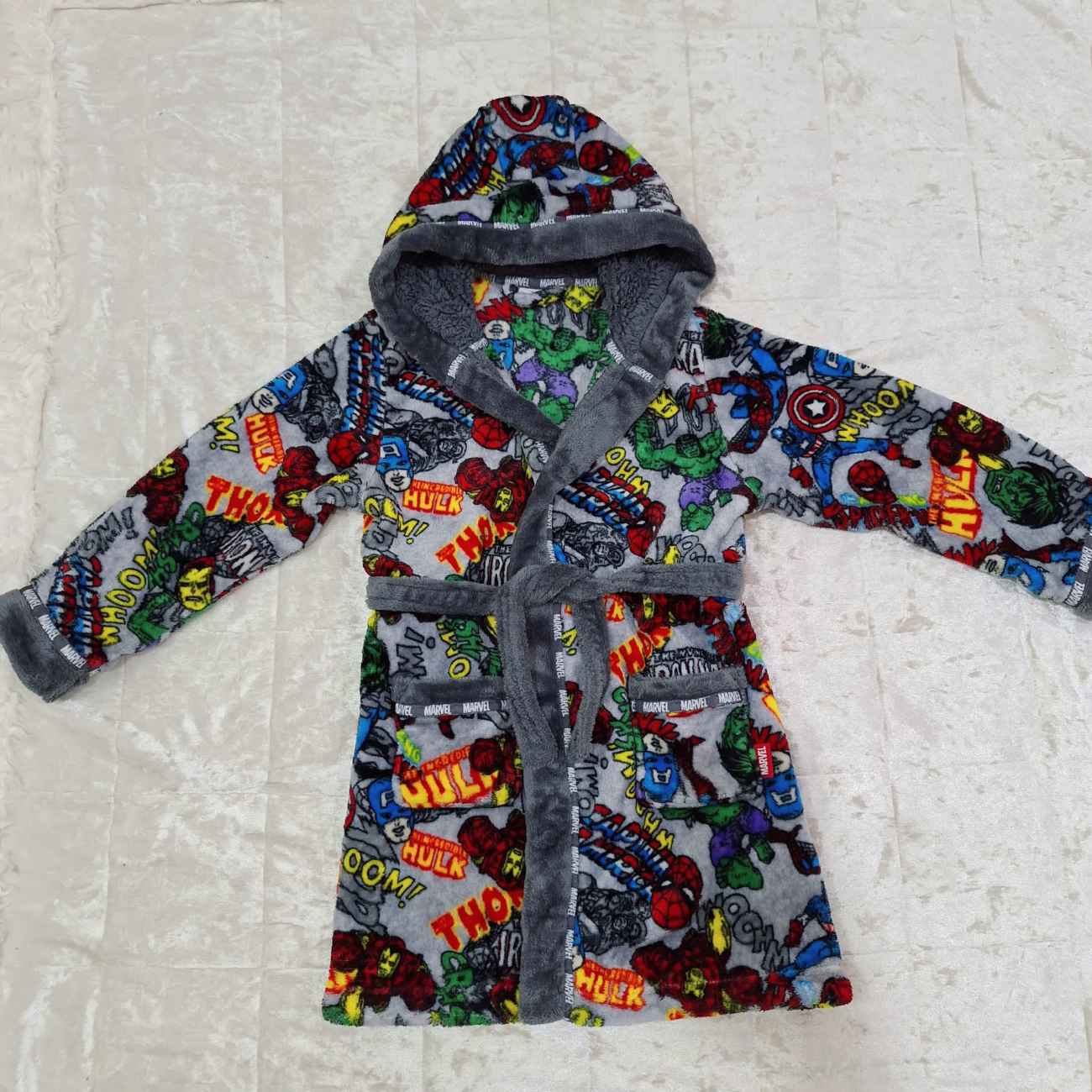 Kinderhandtuch mit Kapuze – Kuscheliger Komfort für Bade- und Poolzeit