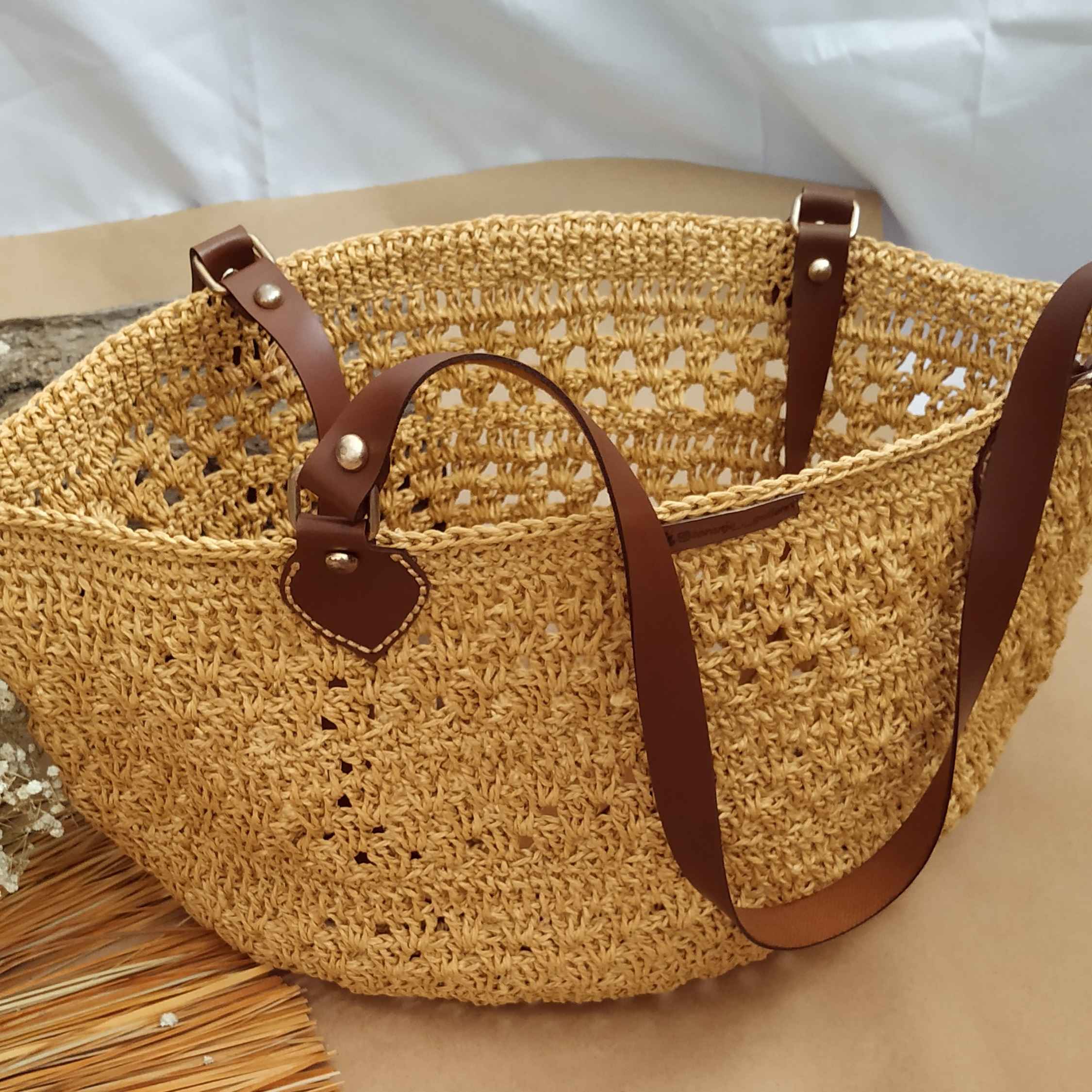 Boho gehäkelte Raffia-Tasche – Ein natürlicher Begleiter für den Alltag