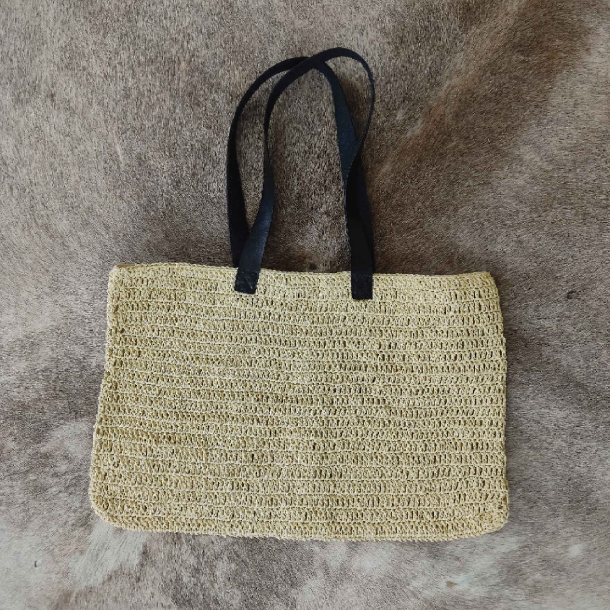 Boho gehäkelte Raffia-Tasche mit Kunstlederriemen – Ungefüttert und leicht
