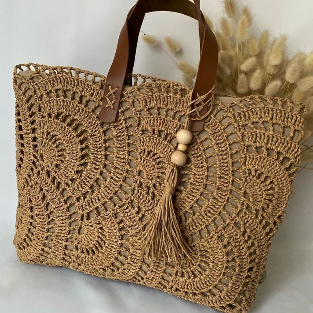 Elegante handgewebte Raffia-Handtasche – Gefertigt aus weichem Papiergarn