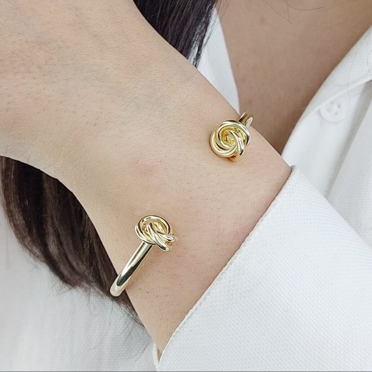 Elegantes Armband im Knotenstil – Farb- & allergiebeständig, für den täglichen Gebrauch in Gold