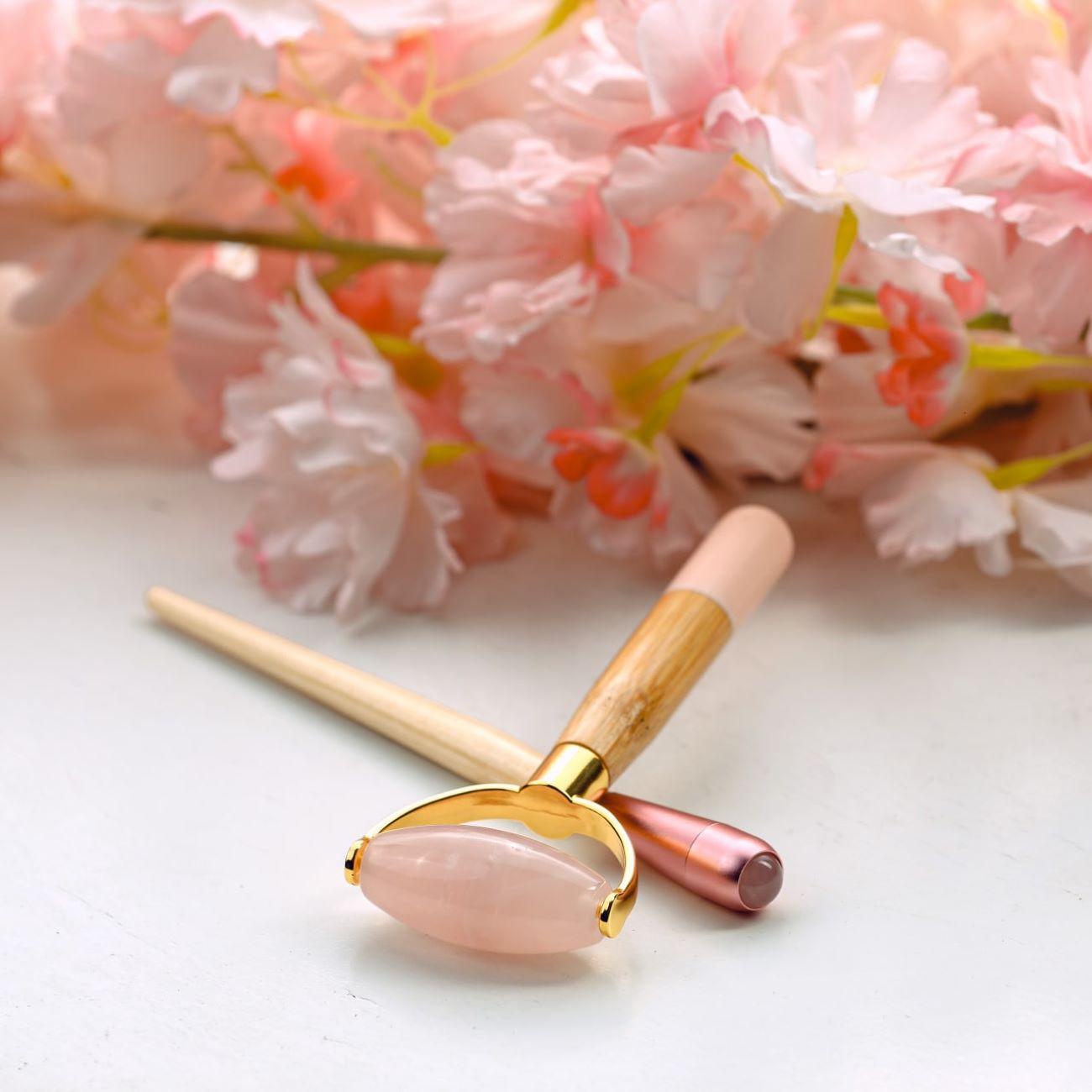Gesichtsmassage-Set mit Roller und Gua Sha – Verbessert den Hautton und entspannt die Muskeln