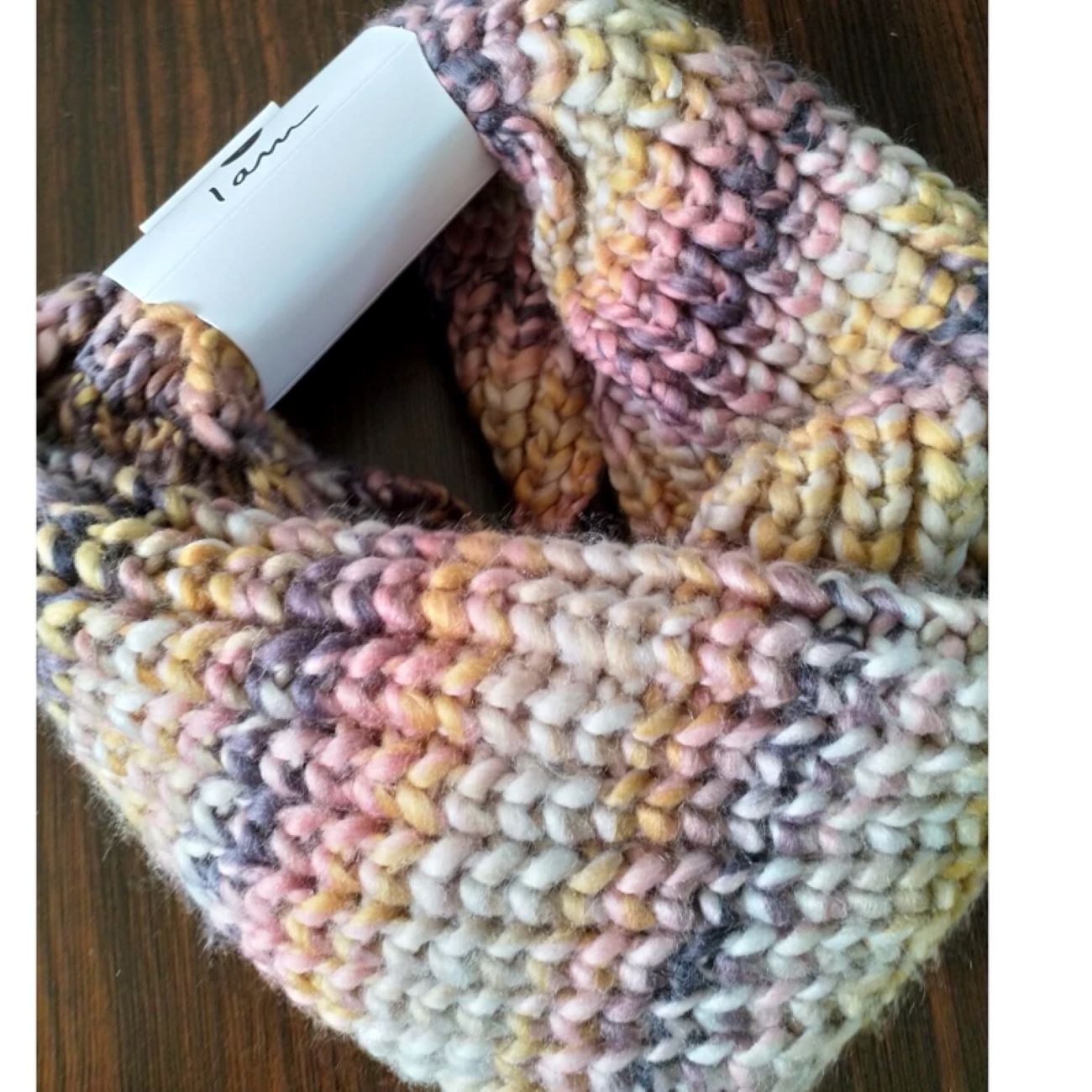 Handgemachter Damen-Strickring-Schal – Kuschelig und elegant für kaltes Wetter