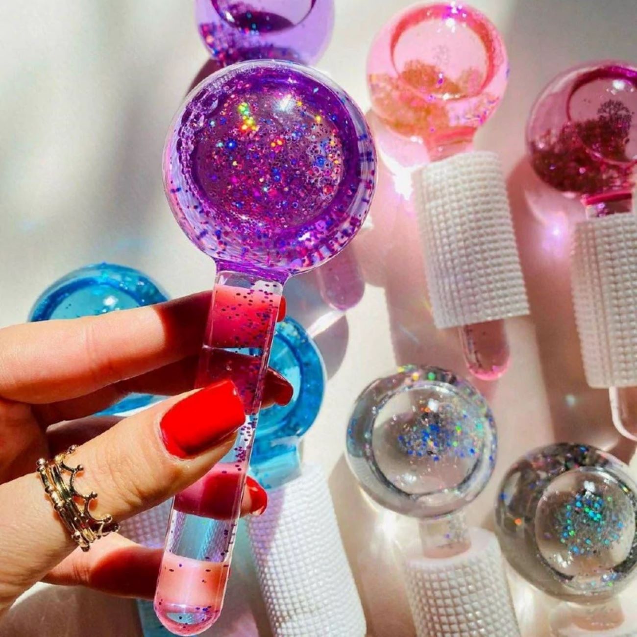 Ice Globe Gesichtsmassage-Set – Kühlende Beauty-Tools gegen Schwellungen und Falten (2 Stück)