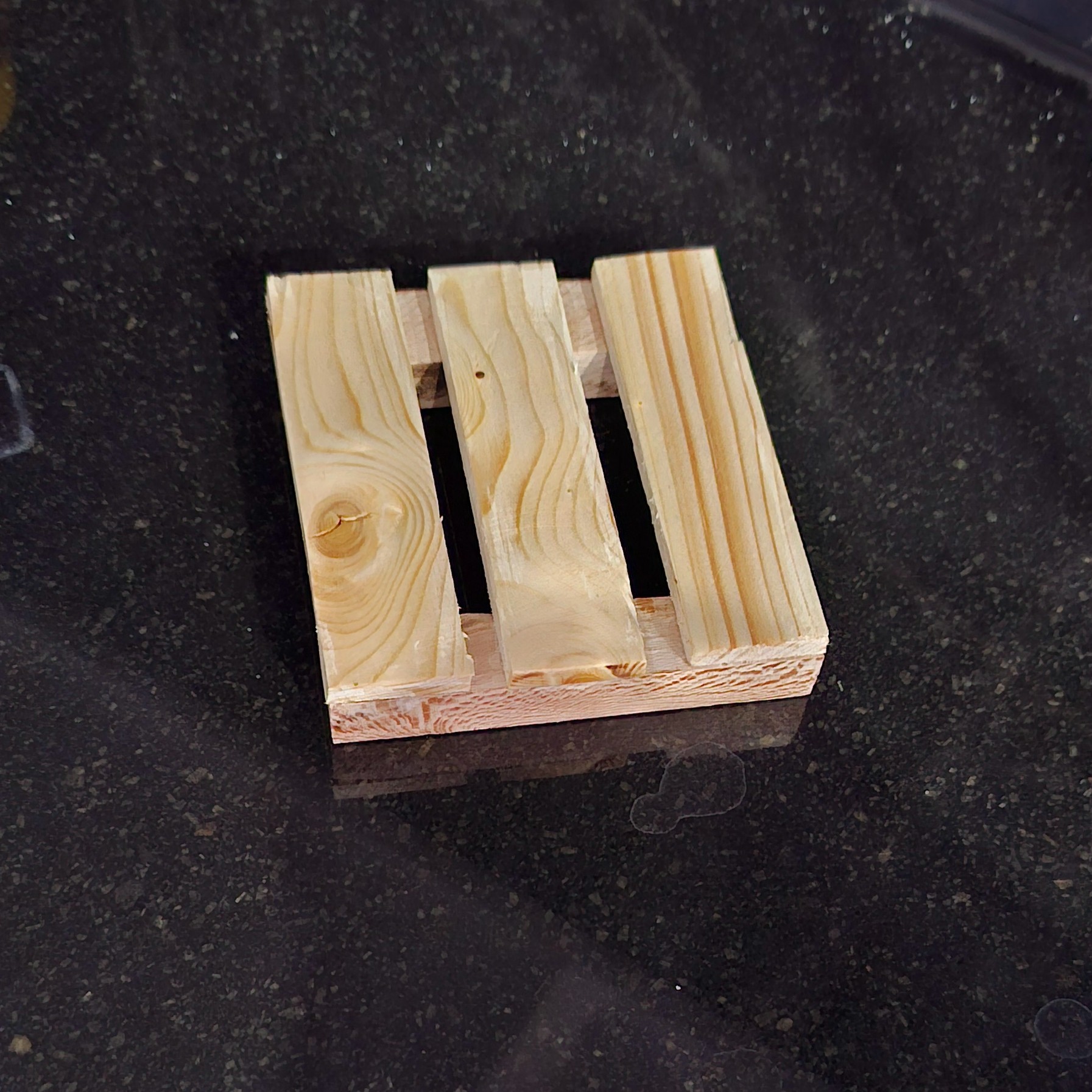 Untersetzer aus natürlichem Holzpaletten – Zum Schutz der Tischoberfläche (6er-Pack)