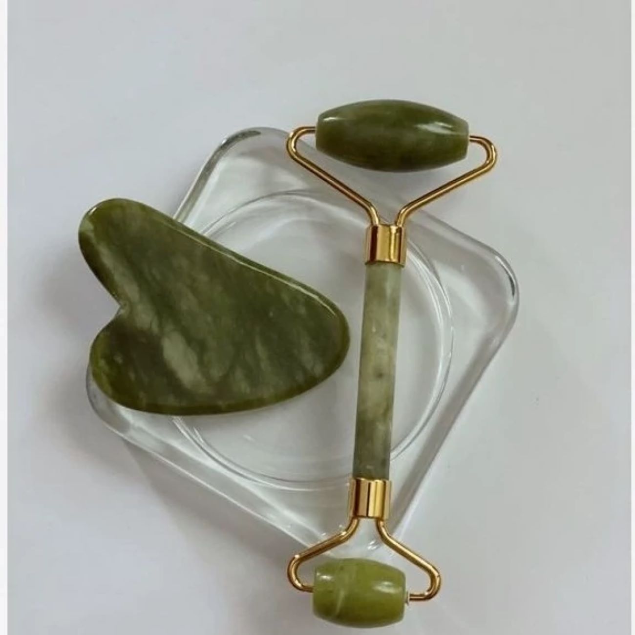 Premium-Qualität Natur-Jade Gua Sha und Jade-Roller Set – Für Lifting und tiefenreinigende Pflege