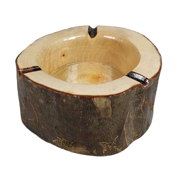 Premium-Log-Cigar-Ashtray-–-Suitable-for-Smoking-Rooms-and-Bars