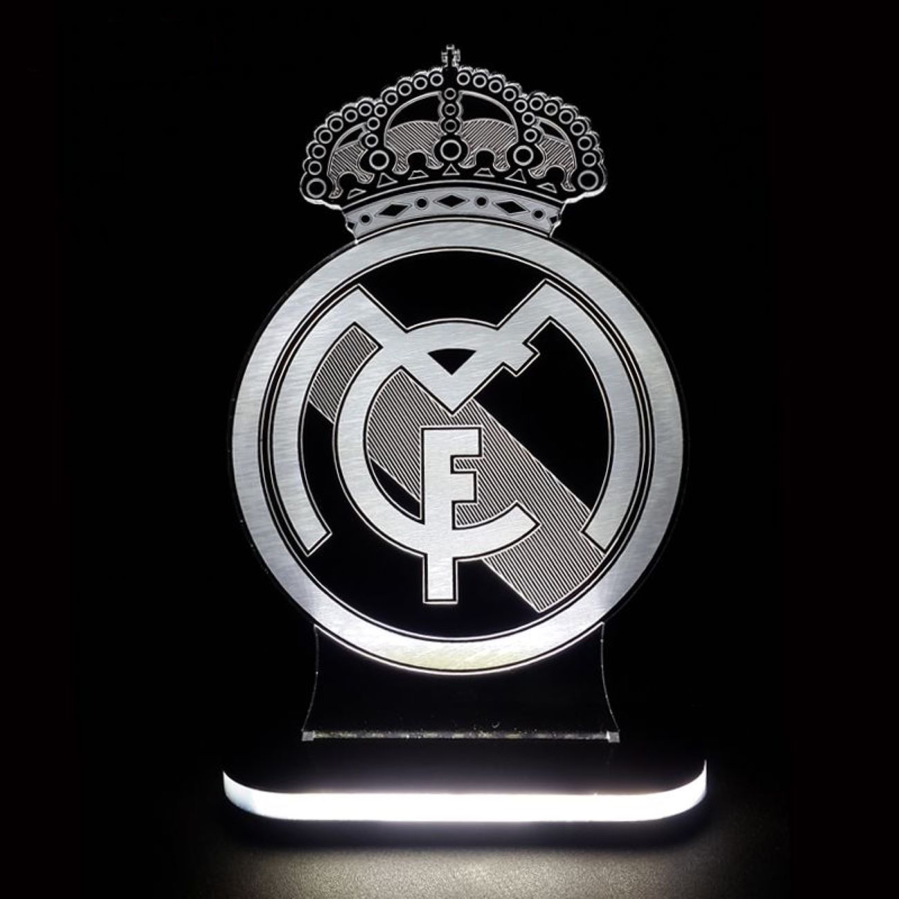 Nachtlicht mit Real-Madrid-Teamlogo-Design