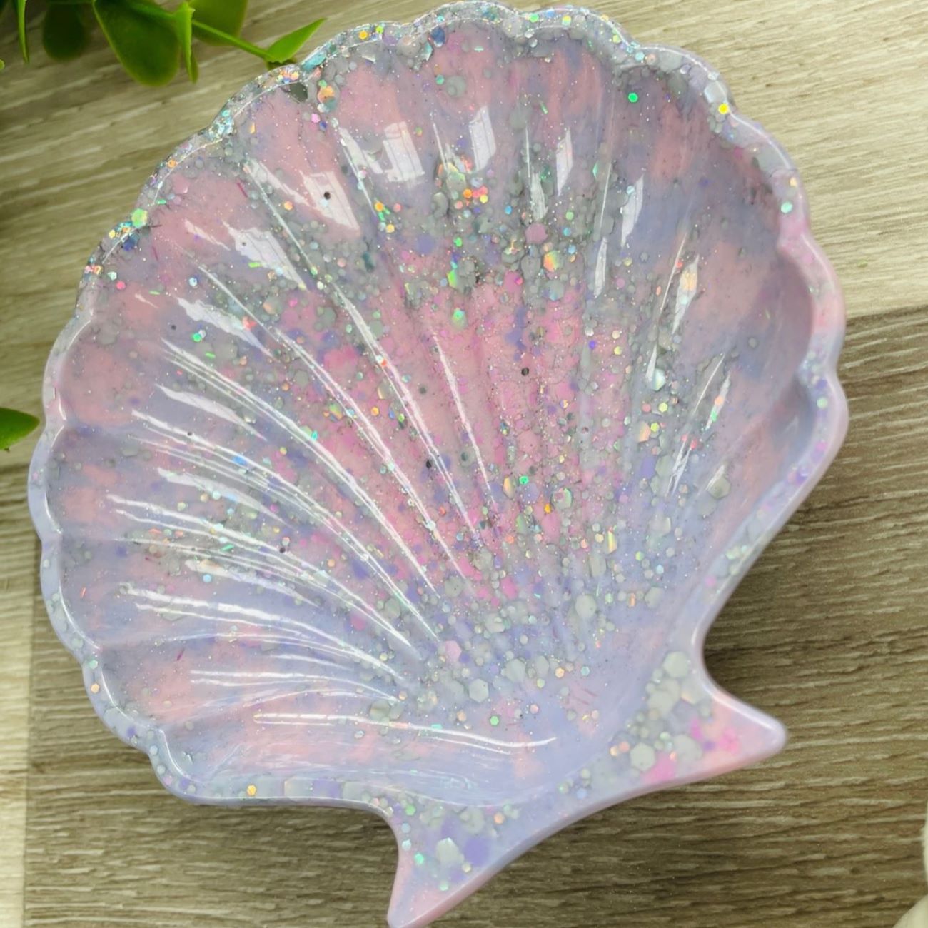 Muschelförmiger Schmuckständer aus Harz für Ringe und Accessoires