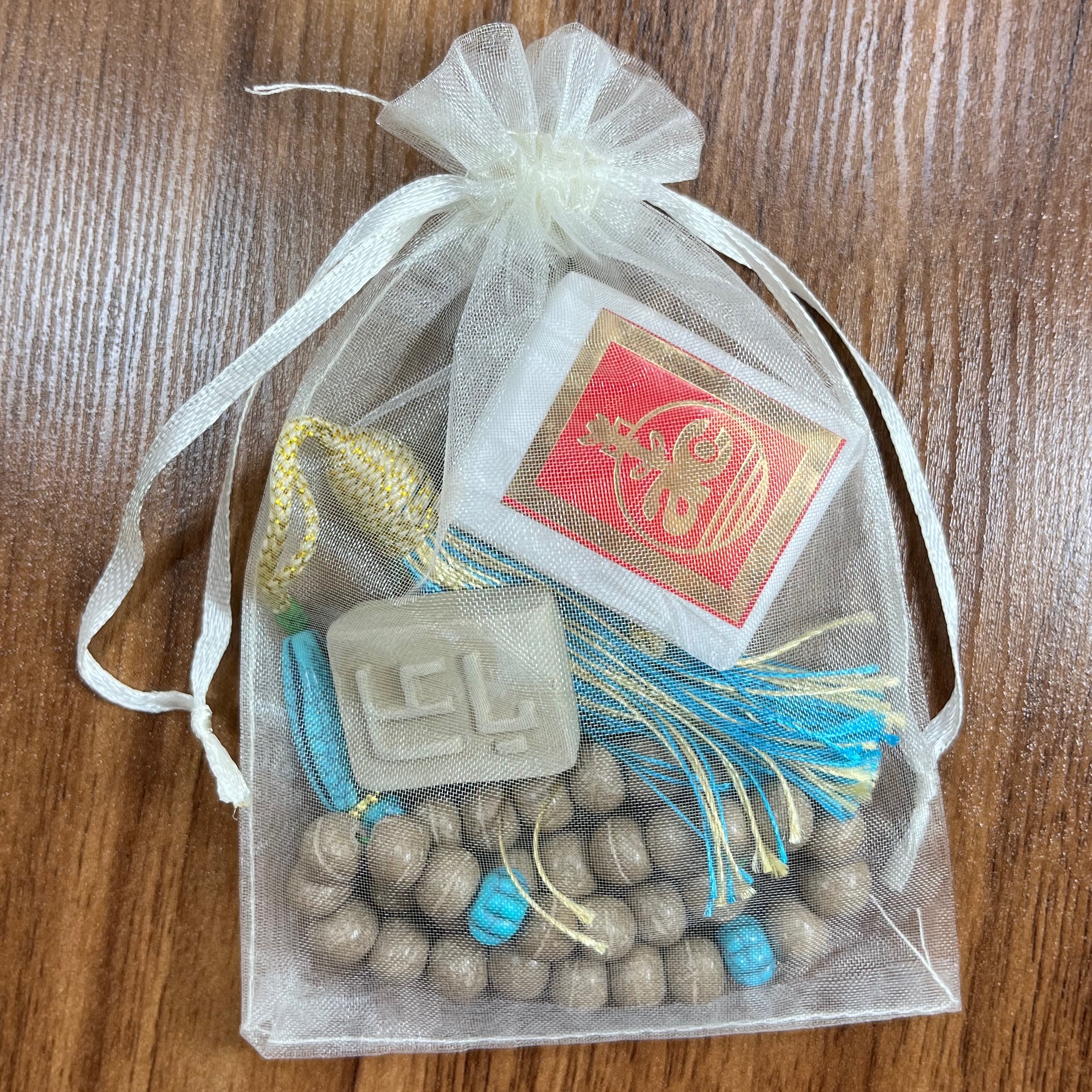 Set aus schiitischer Gebetstafel und Rosenkranz mit Moschusduft