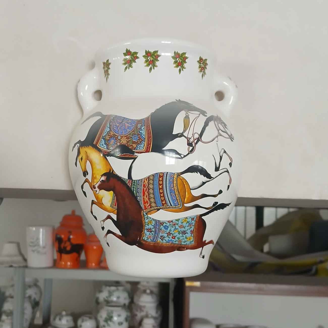 Wunderschöner Wandpflanzer im Landhausstil – Stil und Funktion für jeden Raum vereint