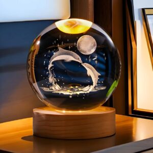 3D Kristall-Globus-Tischlampe, Romantisches Delfin- und Mond-Design-Modell