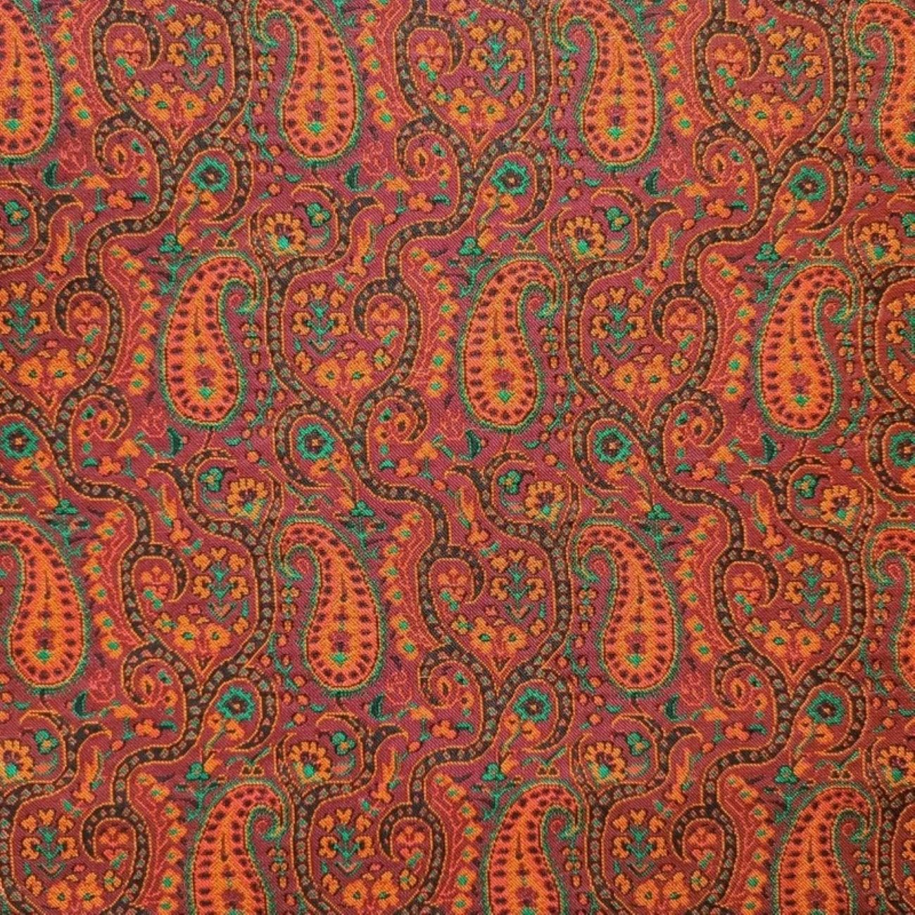 Entdecke die zeitlose Schönheit von Termeh – Ein Erbe persischer Handwerkskunst