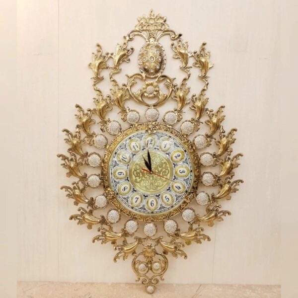 Elegant-Brass-Wall-Clock-with-Large-28cm-Dial-and-Gem-Accents-for-a-Touch-of-Vintage-Charm-1