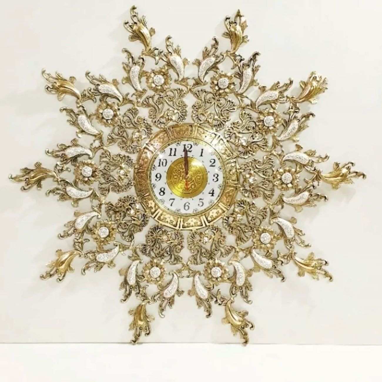 Große bronzene Messing-Wanduhr mit rundem Sonnenstrahl-Design