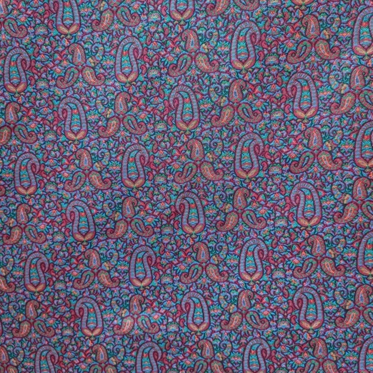 Persisches Termeh: Fäden von Tradition und Schönheit