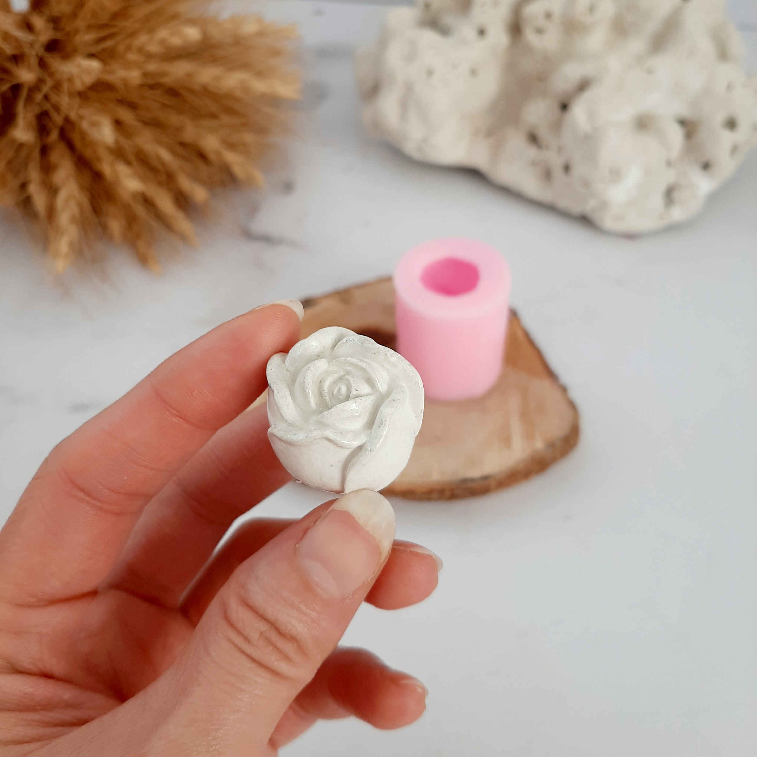 Hochwertige Silikon-Kerzenformen für einfache Kerzenherstellung mit Rosenmotiv