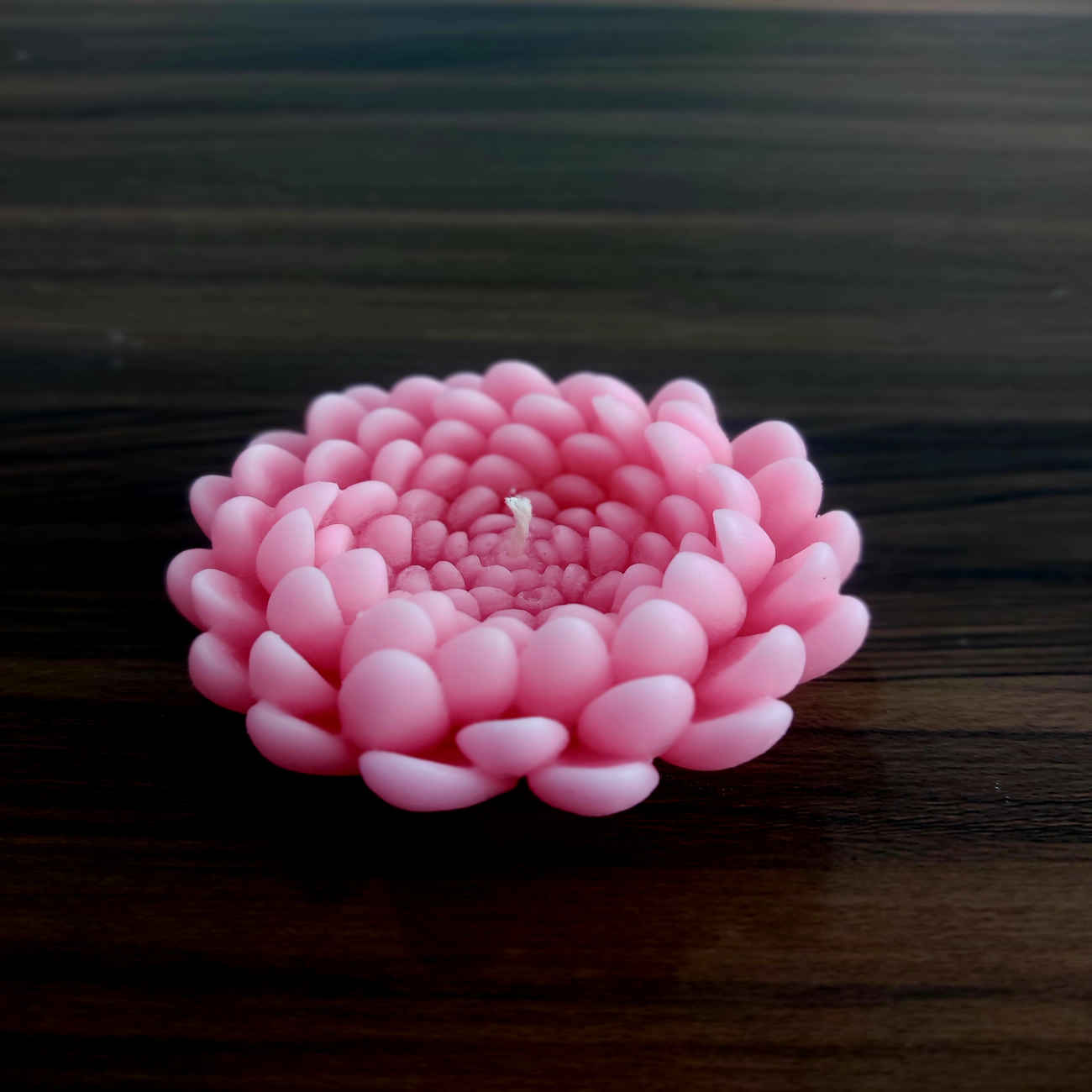 Silikon-Kerzenform für das Basteln schöner handgemachter Kerzen mit Blumen-Design