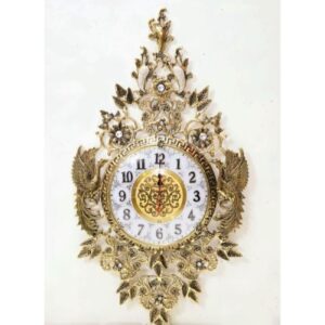 Zeitlose Messing-Wanduhr mit filigranen Details zur Verschönerung Ihres Zuhauses