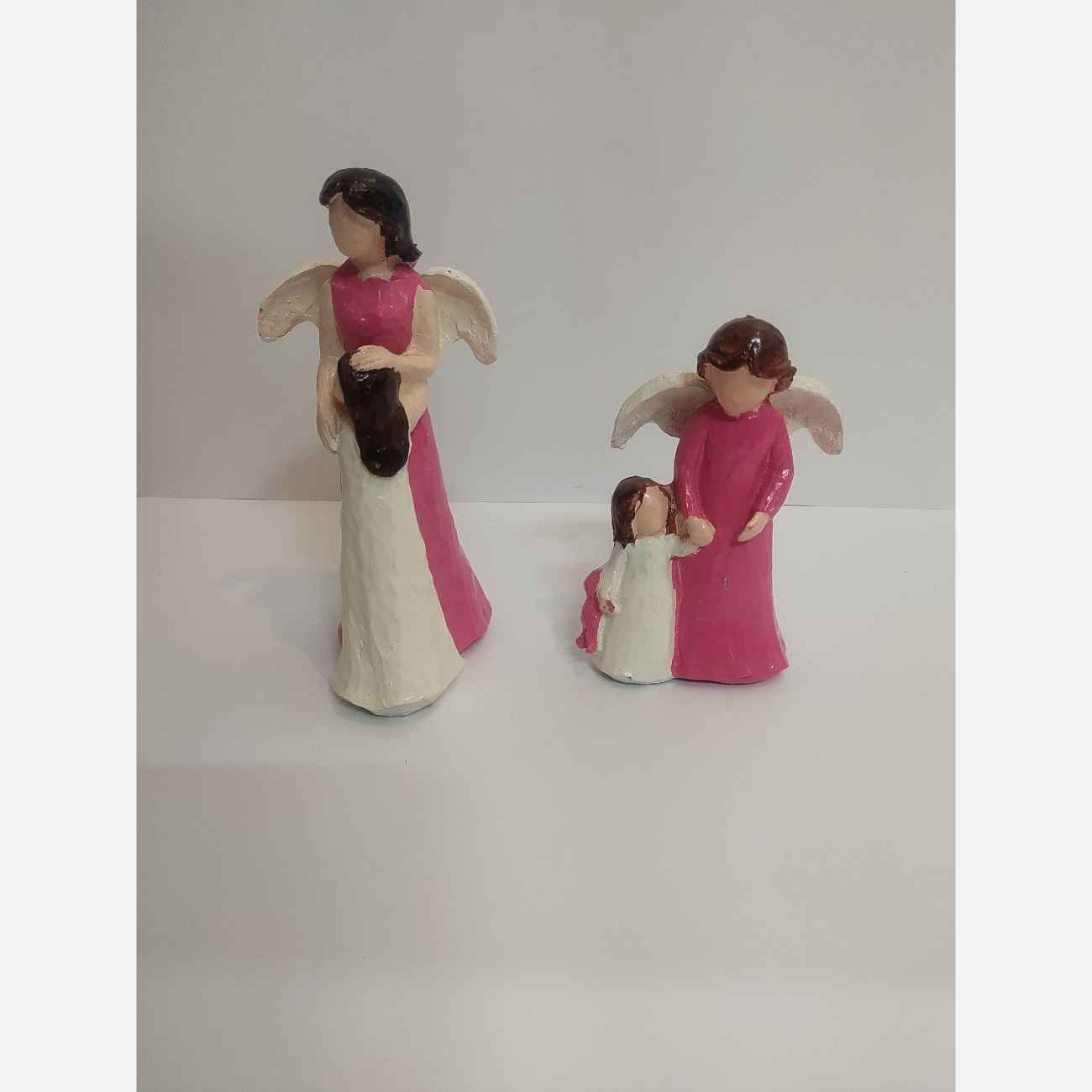 Tochterfigur – Ausdrucksstarke Skulptur von Liebe und Verbundenheit, ideal als Geschenk