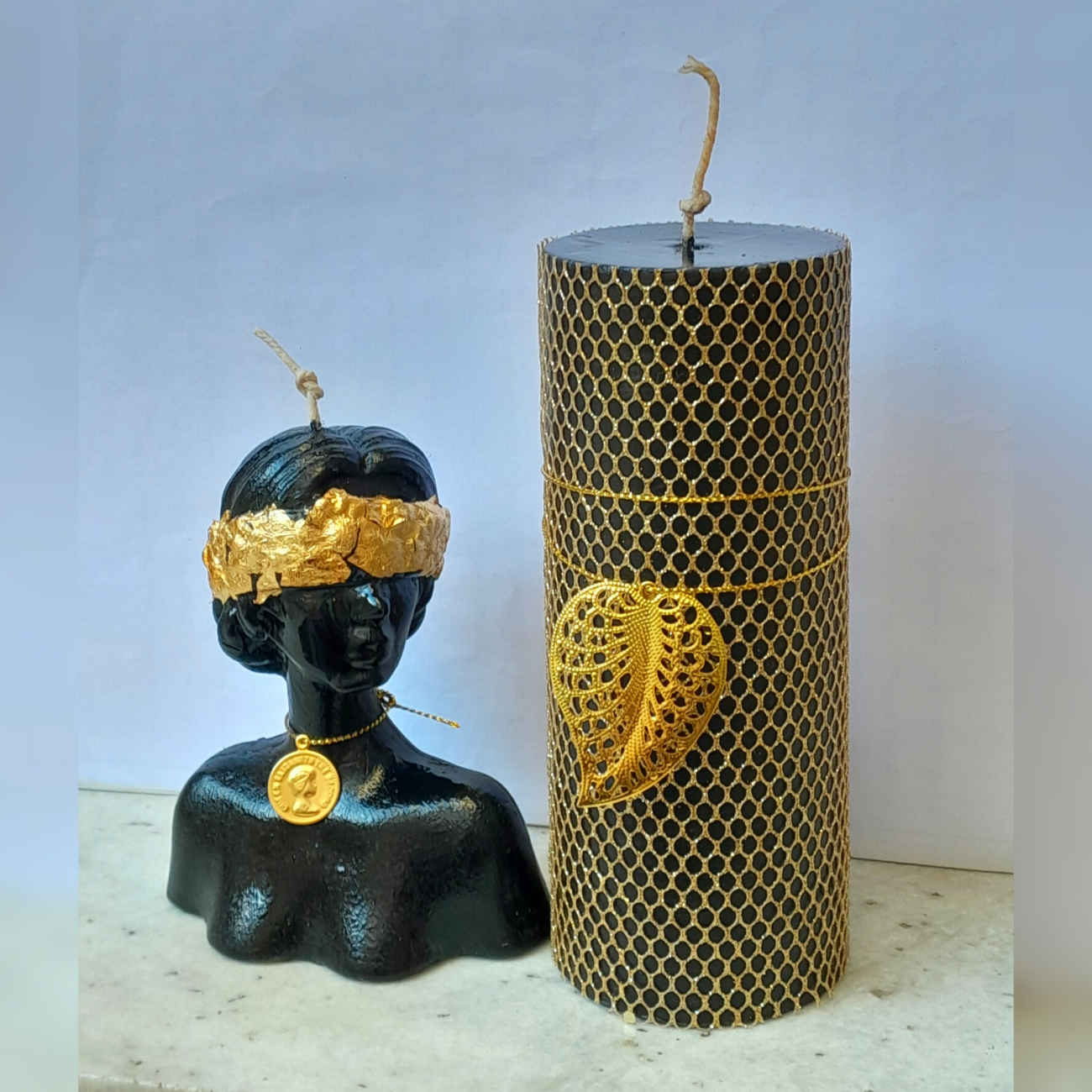 Luxuriöse handgefertigte Zylindkerze – Zylindrisch & in großer Natalie-Größe mit einzigartigem Design (2er Set)