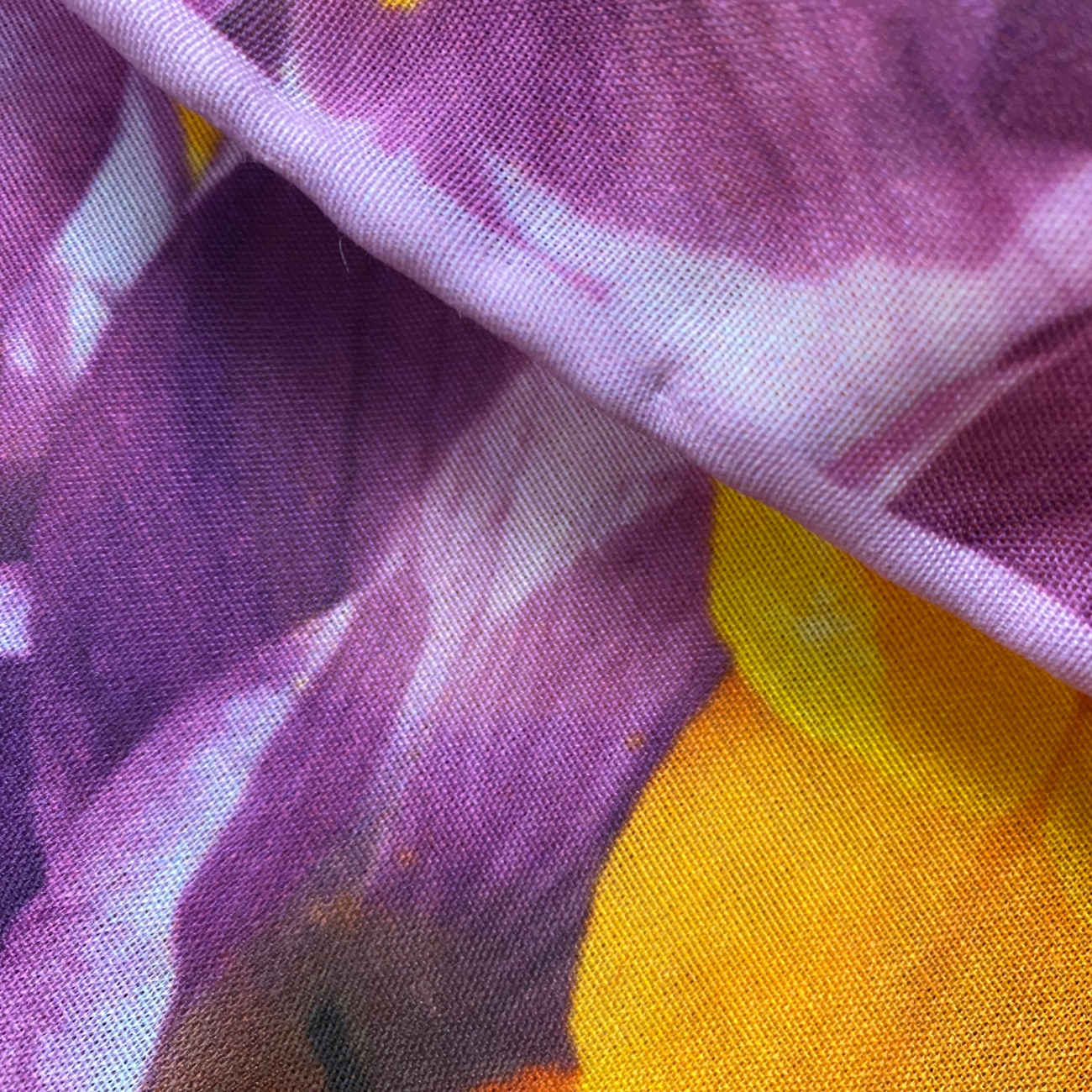 Lila Vier-Jahreszeiten-Baumwollschal – Mit wunderschönem Blumenmuster