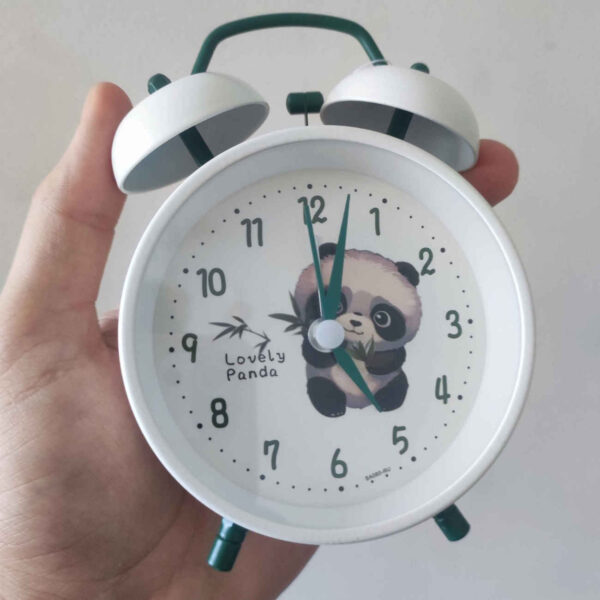 Süße Panda-Schreibtischuhr mit Glocke – Perfekt für Kinderzimmer