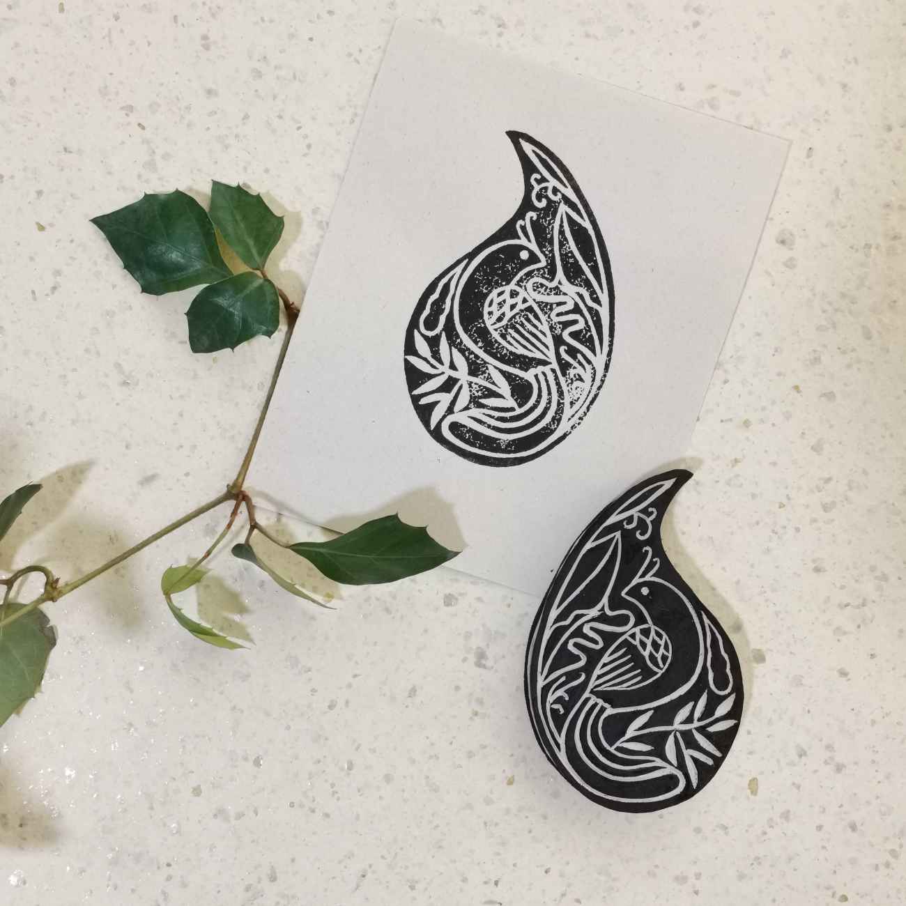 Handgemachter Vogel- & Paisley-Linoleumstempel – Perfekt für Papier- & Stoffbasteleien