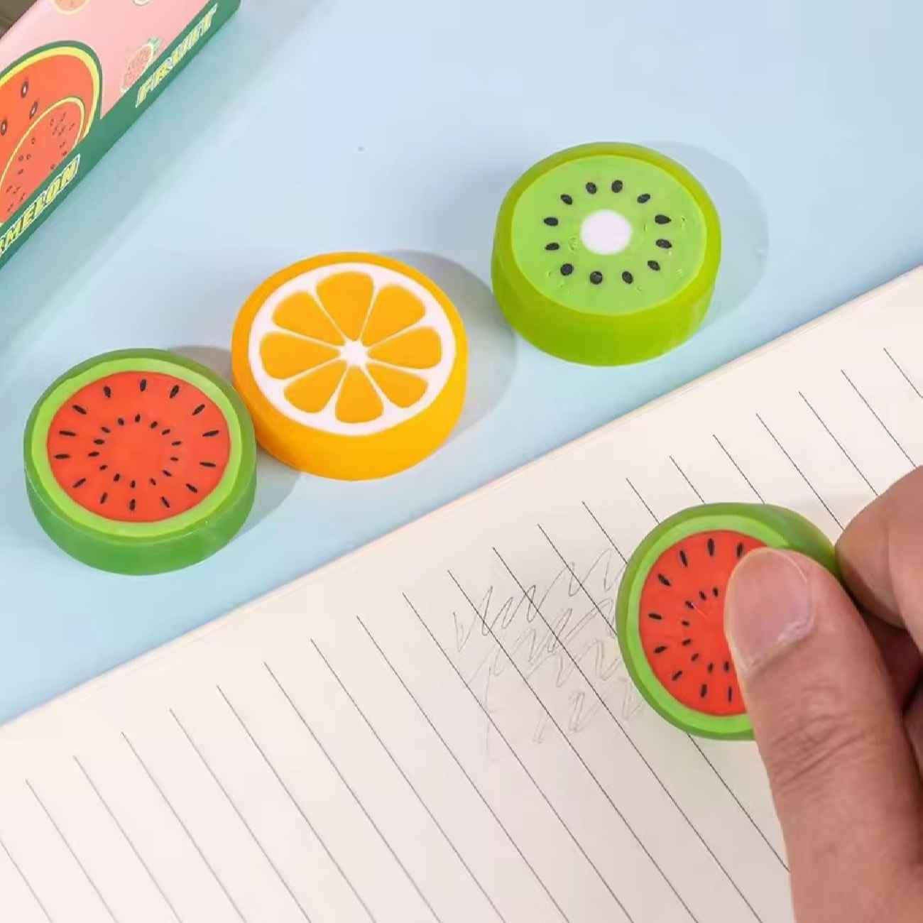 Mini-Radiergummis in Fruchtform – Wassermelone, Orange & Kiwi-Genuss