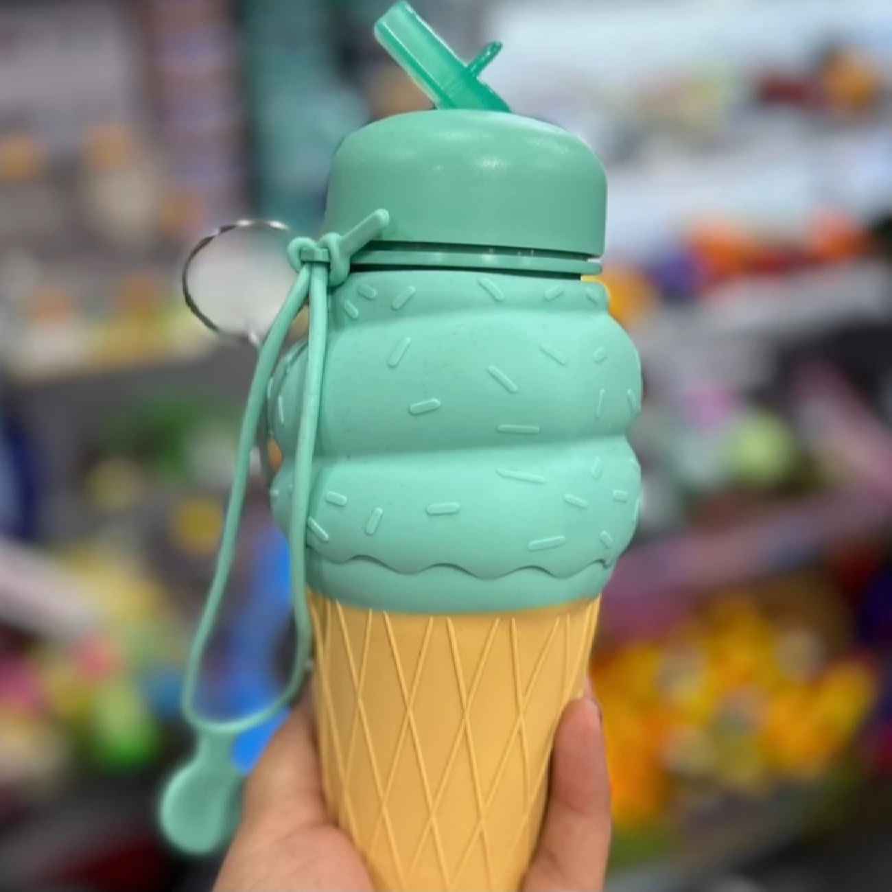 Silikon-Wasserflasche – Lustiges Eiscreme-Design, tragbar & faltbar für Kinder