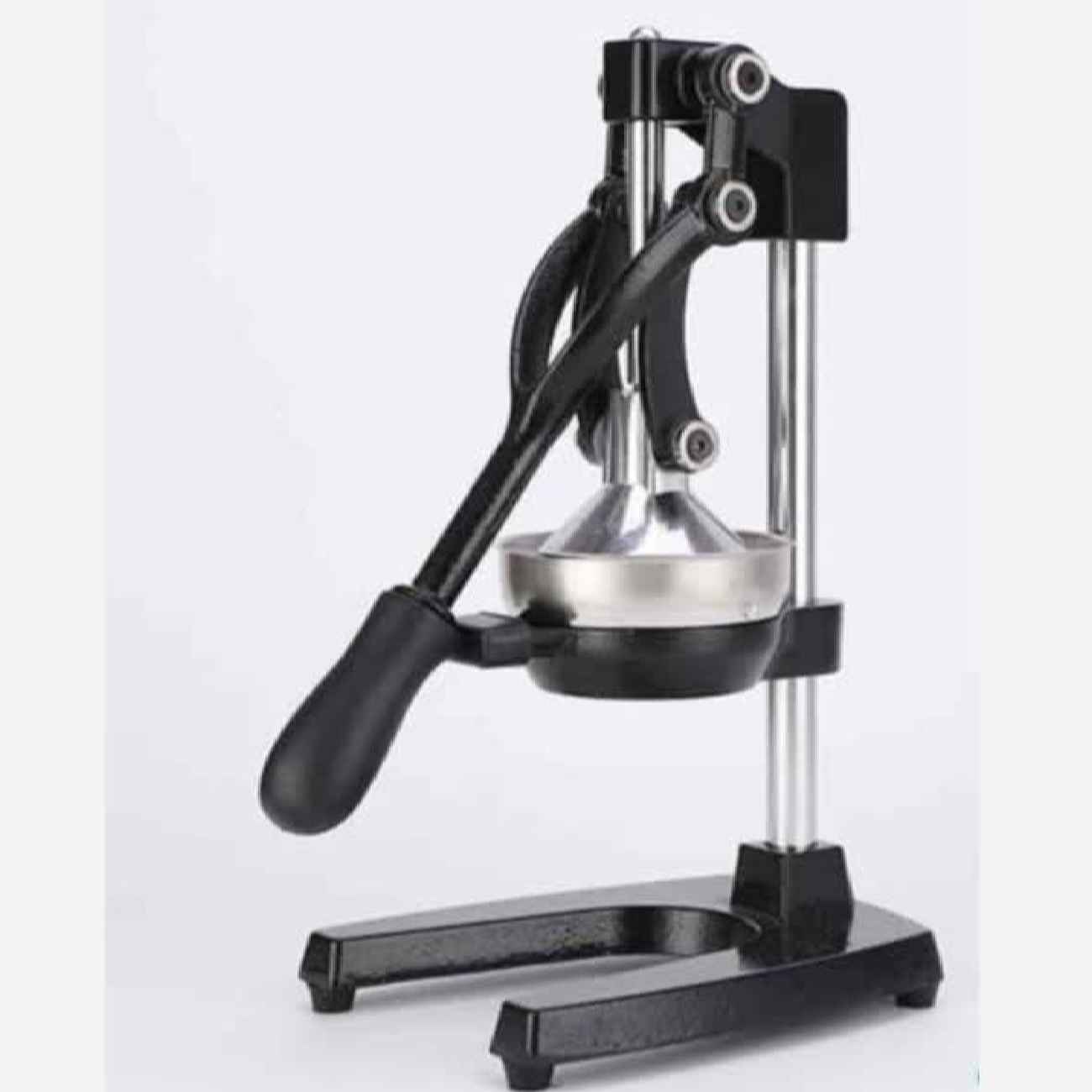 Silberne Manuelle Zitruspresse – Robuste Handpresse für Zitronen und andere Früchte